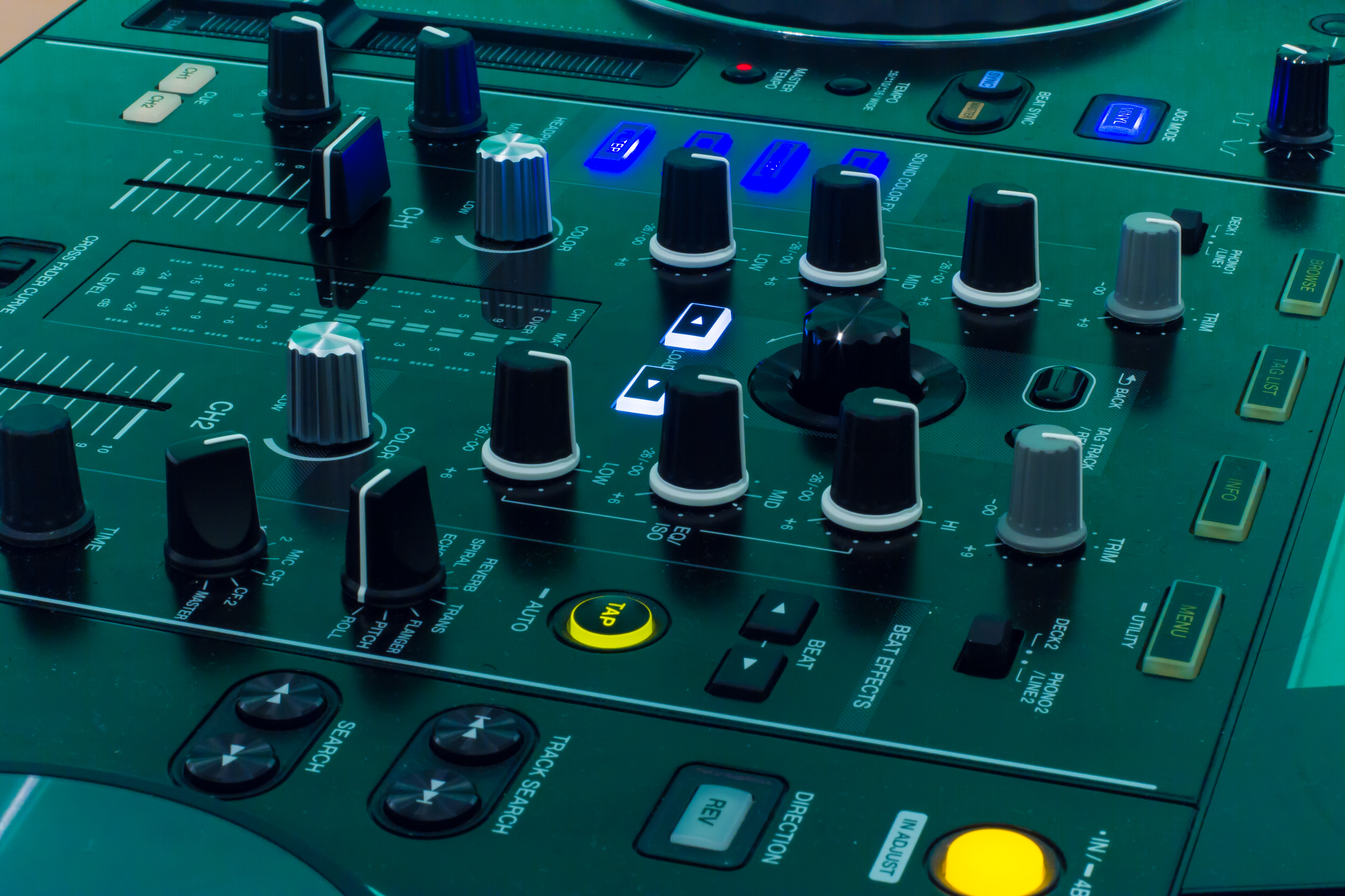 UMM-STUDIO-1-17